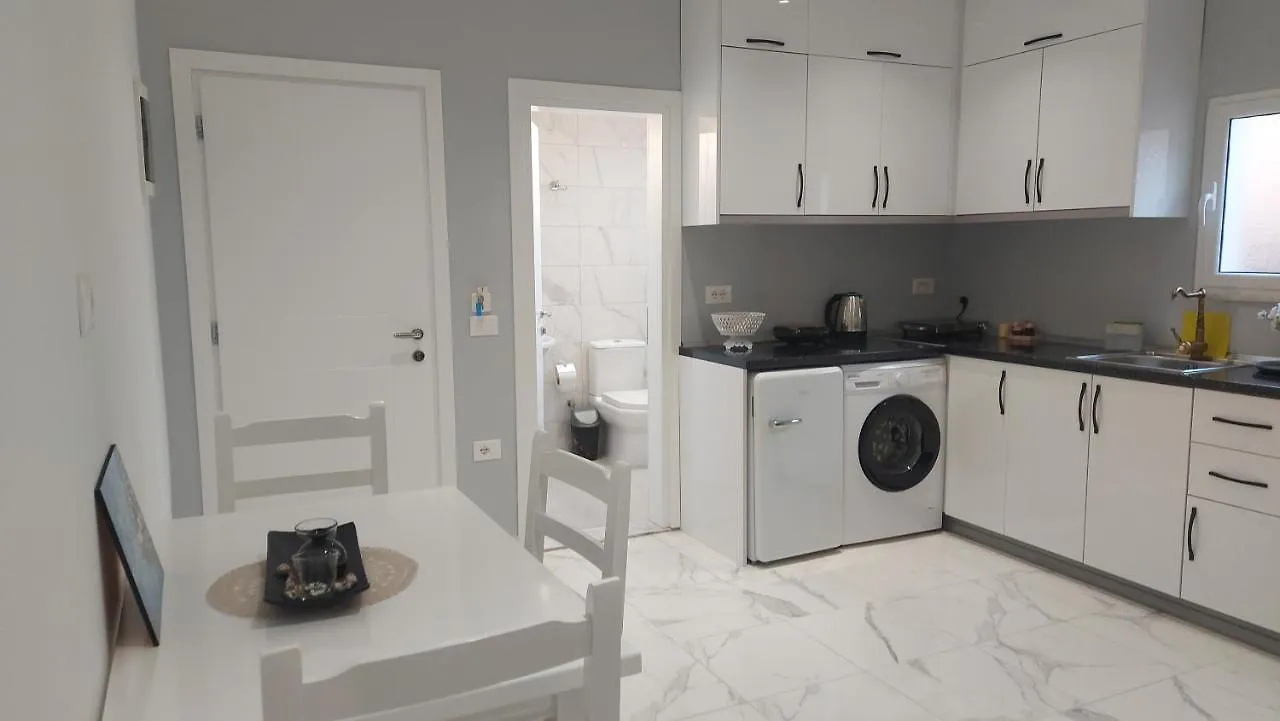 Beni 'S Apartments Sarandë
