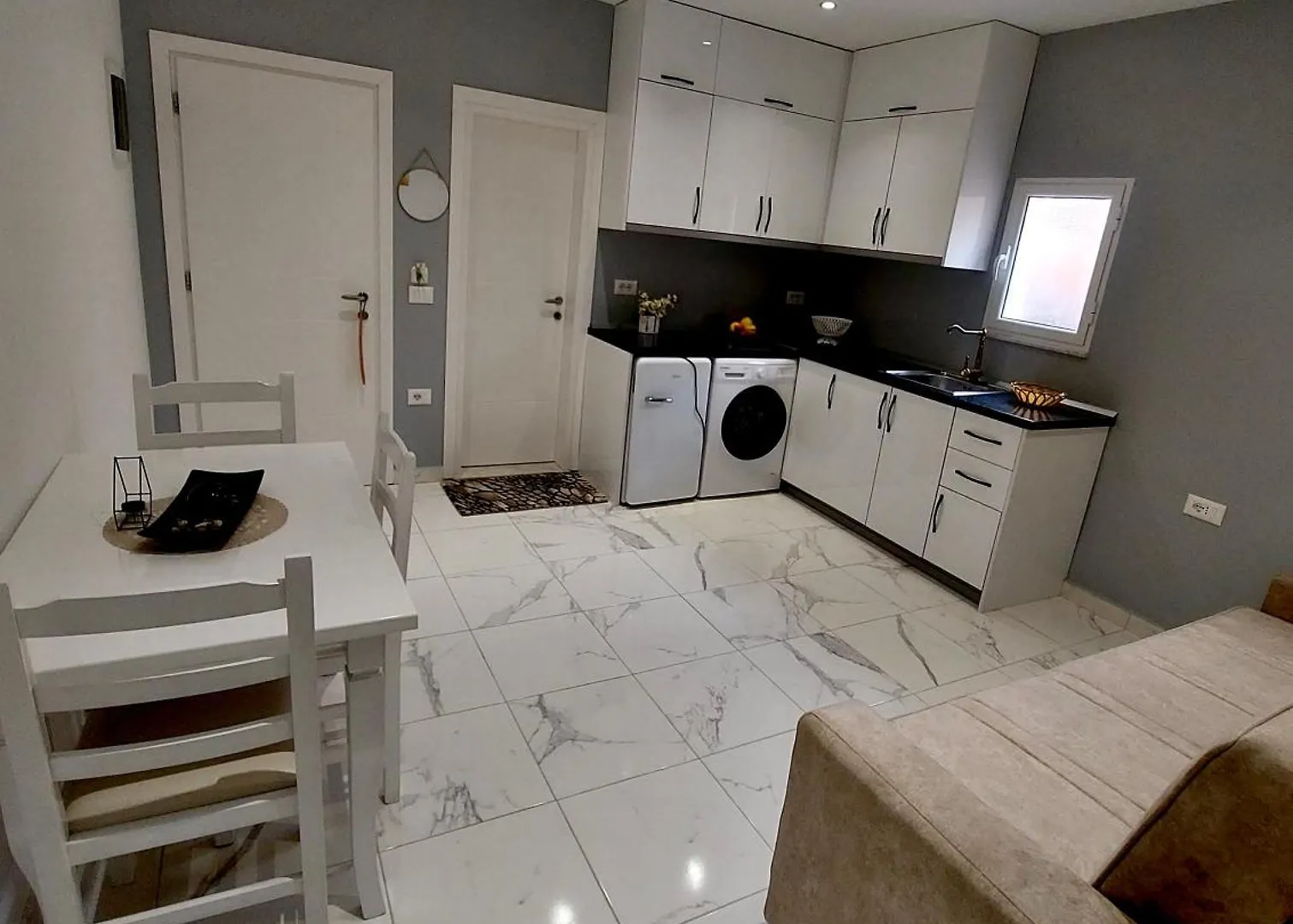 Beni 'S Apartments Sarandë